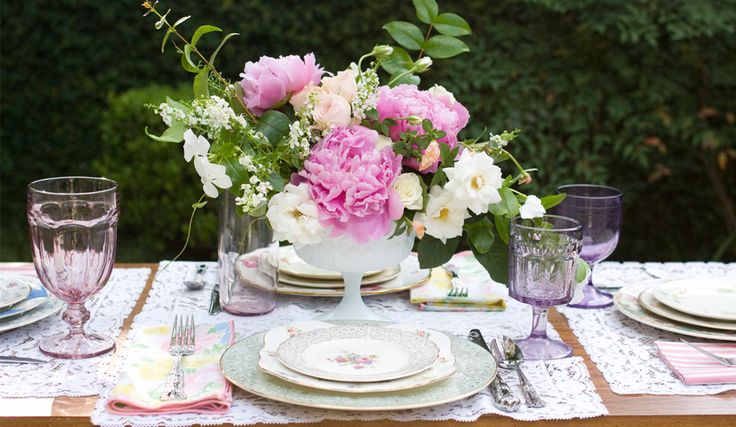 Dishie Rentals vintage china